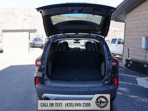 Used 2025 Ford Escape Active image 30