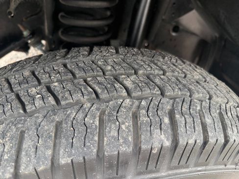 Used 2016 RAM 3500 Laramie Longhorn AWD/4WD image 11
