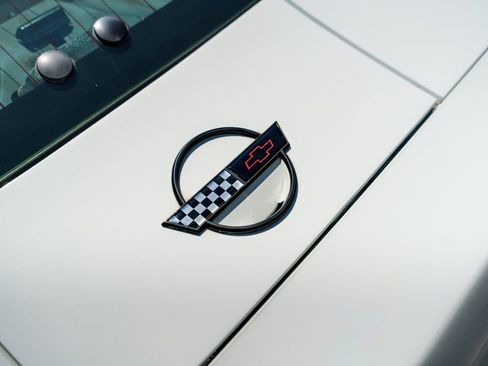 Used 1991 Chevrolet Corvette ZR-1 image 22