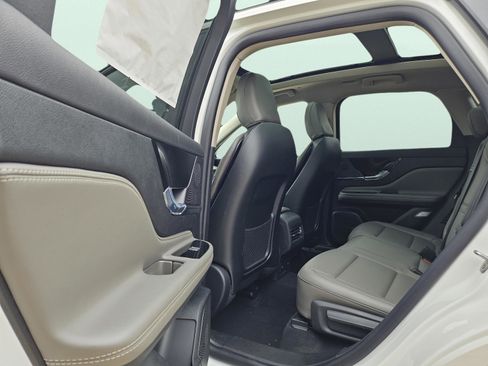 New 2026 Lincoln Corsair Premiere AWD/4WD image 23