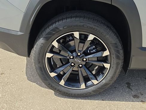 New 2026 Chevrolet Equinox RS w/ Convenience Package III FWD image 5