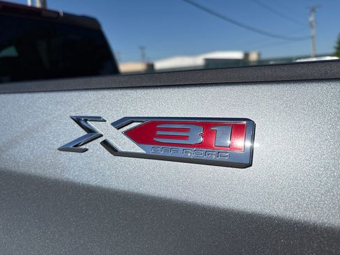 New 2026 GMC Sierra 1500 Elevation w/ X31 Off-Road Package AWD/4WD image 11