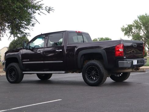 Used 2008 Chevrolet Silverado 2500 LTZ w/ Safety Package AWD/4WD image 7