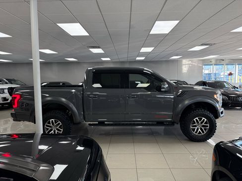 Used 2018 Ford F150 Raptor w/ Equipment Group 802A Luxury image 6