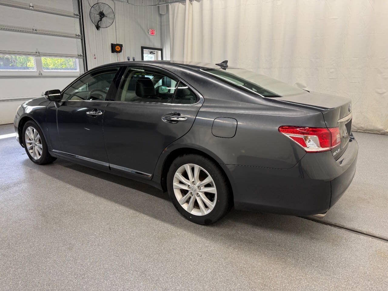 Used 2010 Lexus ES 350 FWD image 6