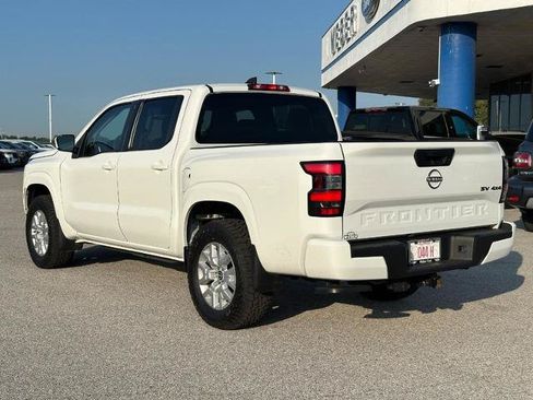 Used 2022 Nissan Frontier SV AWD/4WD image 3