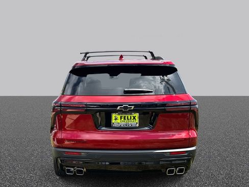 New 2025 Chevrolet Traverse LT w/ Enhanced Driving Package image 5