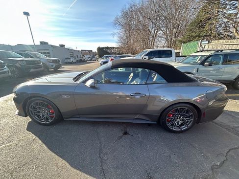 Used 2026 Ford Mustang GT Premium w/ GT Performance Package RWD image 4