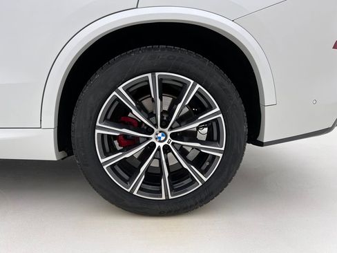 Used 2022 BMW X5 xDrive40i w/ M Sport Package image 30