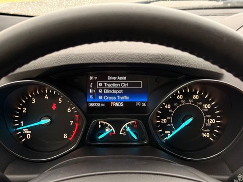 Used 2017 Ford Escape Titanium AWD/4WD image 33