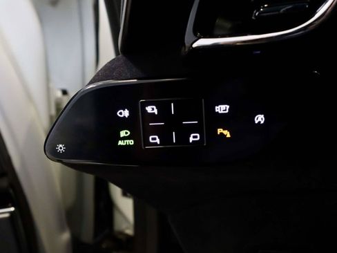 Certified 2023 Ferrari Roma RWD image 23