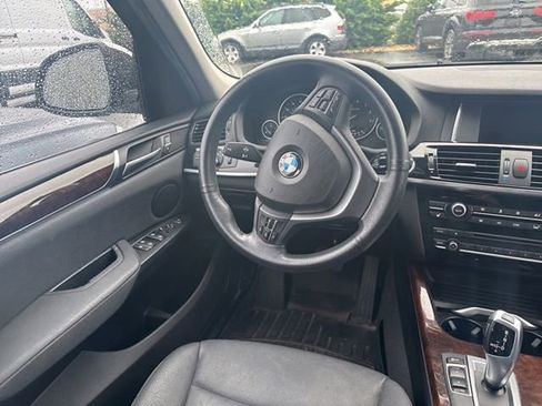 Used 2017 BMW X3 sDrive28i RWD image 16