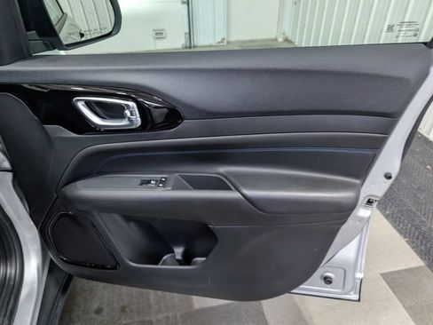 Used 2026 Jeep Compass Limited AWD/4WD image 26