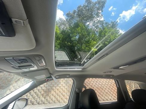Used 2024 Kia Telluride S w/ S Sunroof Package FWD image 14