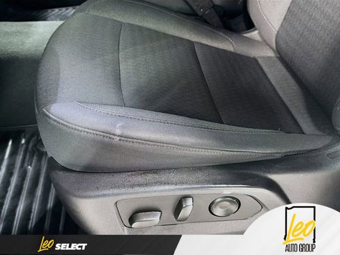 Used 2023 Chevrolet Silverado 1500 Custom Trail Boss w/ LPO, Dark Essentials Package image 18