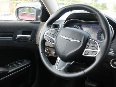 Used 2020 Chrysler 300 Touring w/ Sport Appearance Package RWD image 22