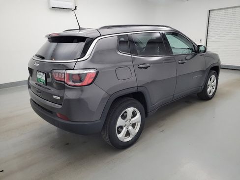 Used 2019 Jeep Compass Latitude w/ Popular Equipment Group AWD/4WD image 10