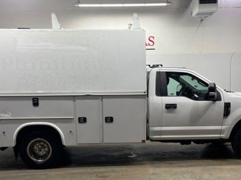 Used 2020 Ford F350 XL w/ Power Equipment Group image 4