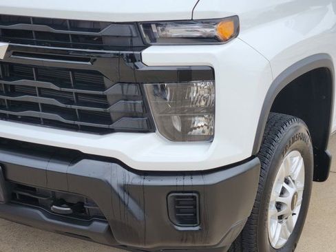 Used 2025 Chevrolet Silverado 2500 W/T image 16