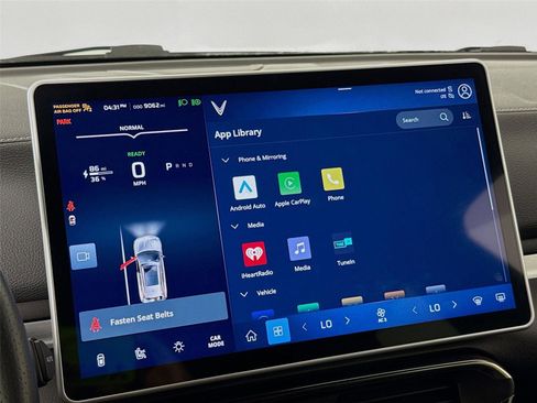 Used 2024 VinFast VF 8 Plus image 13