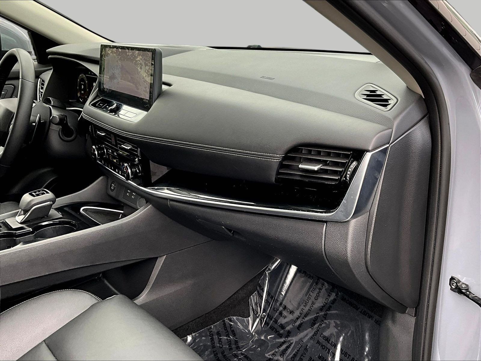 Certified 2025 Nissan Rogue SL w/ Tech Package AWD/4WD image 29