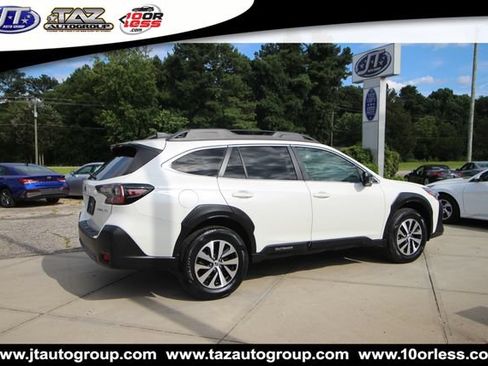 Used 2024 Subaru Outback Premium AWD/4WD image 8