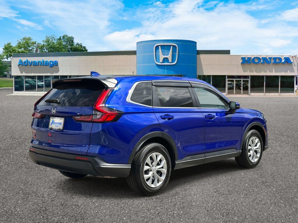 Used 2025 Honda CR-V LX image 4