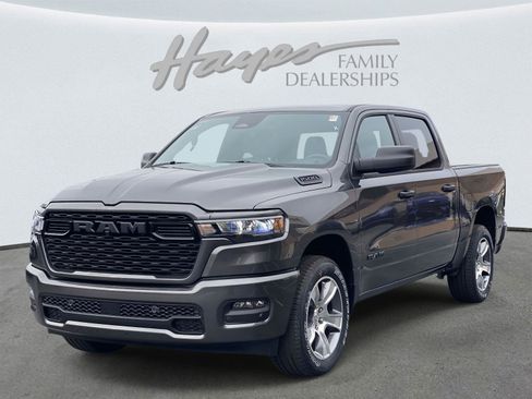 New 2026 RAM 1500 Express image 5