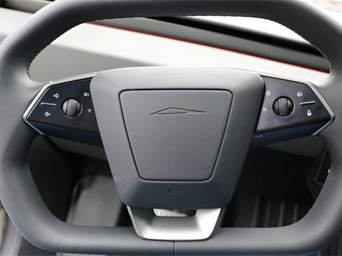 Used 2025 Tesla Cybertruck AWD Crew Cab image 24