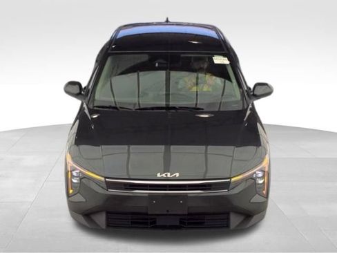 Used 2025 Kia K4 FWD image 2