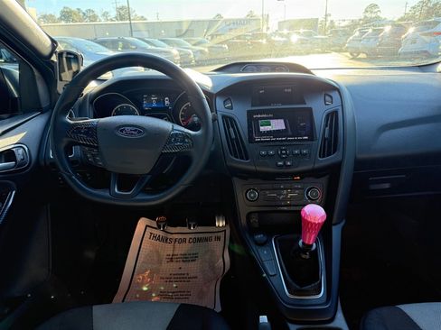 Used 2018 Ford Focus ST image 9