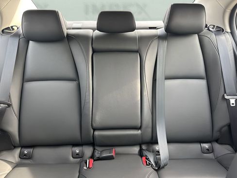 Used 2025 MAZDA MAZDA3 s image 12