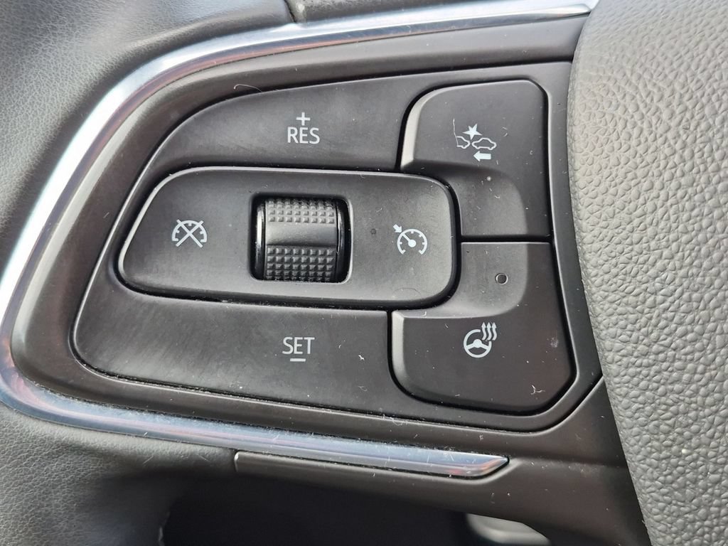 Used 2024 Buick Envista Sport Touring w/ Convenience I Package FWD image 18