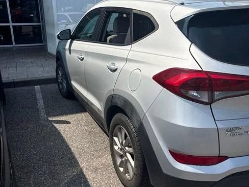 Used 2016 Hyundai Tucson SE w/ Option Group 02 AWD/4WD image 3