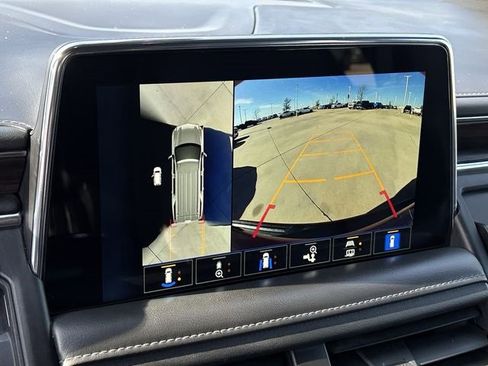 Used 2022 Chevrolet Tahoe Z71 w/ Luxury Package image 14