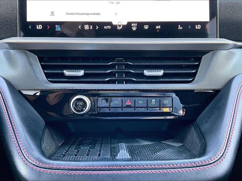 Certified 2025 Ford Explorer ST AWD/4WD image 32