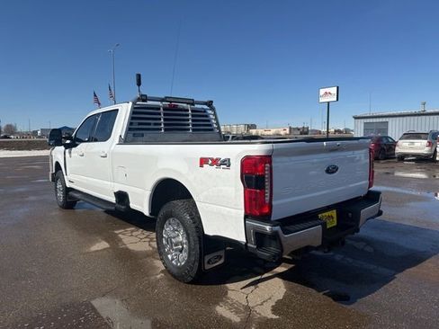 Used 2024 Ford F350 Lariat image 5