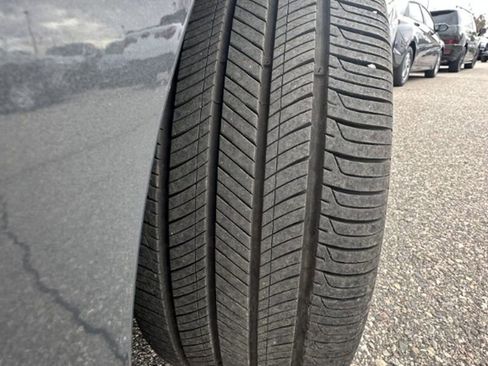 Used 2025 Hyundai Elantra SEL image 15