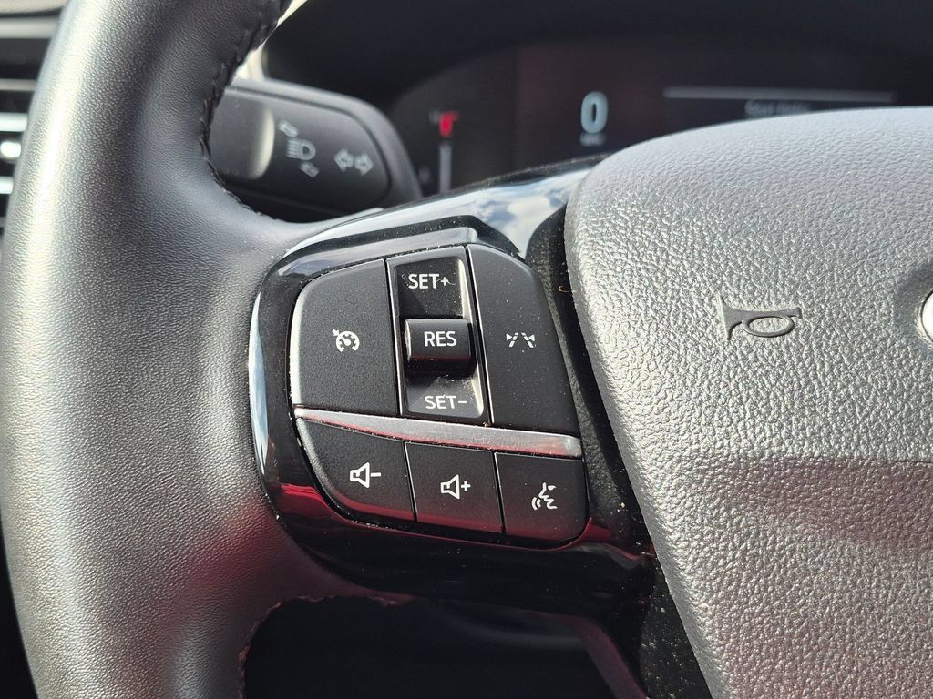 Used 2024 Ford Escape Active AWD/4WD image 12