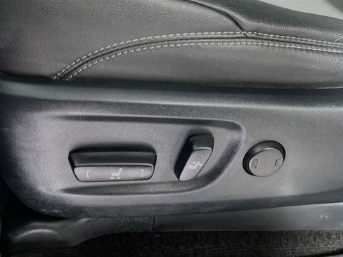 Used 2023 Toyota 4Runner SR5 Premium image 16