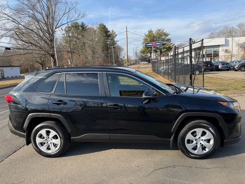 Used 2019 Toyota RAV4 LE w/ All Weather Liner Package image 4