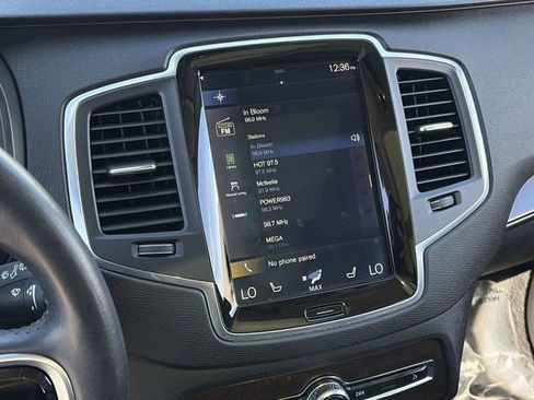 Used 2019 Volvo XC90 T5 Momentum w/ Protection Package Premier image 28