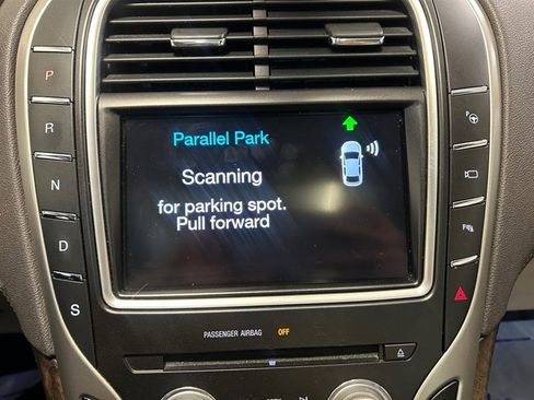 Used 2016 Lincoln MKX Reserve w/ Technology Package image 19