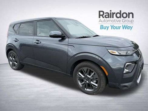 Certified 2021 Kia Soul S FWD image 1