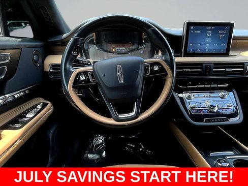 Used 2020 Lincoln Corsair Reserve w/ Equipment Group 201A FWD image 11