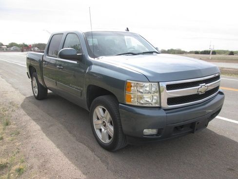 Used 2008 Chevrolet Silverado 1500 LTZ w/ Safety Package RWD image 8