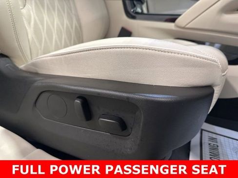 Used 2023 Buick Envision Avenir image 15