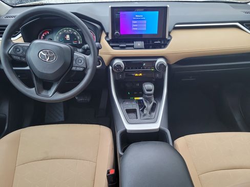 Used 2025 Toyota RAV4 XLE image 15
