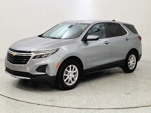 Used 2024 Chevrolet Equinox LT w/ LPO, Floor Liner Package image 3