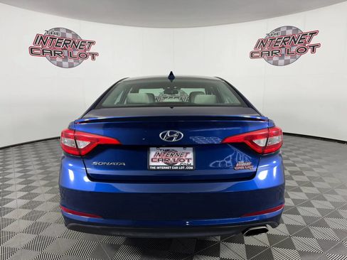 Used 2017 Hyundai Sonata SE w/ Cargo Package FWD image 6